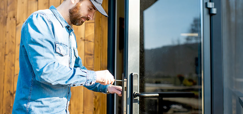 Frameless Glass Storefront Door Locks Replacement in Turlock, CA